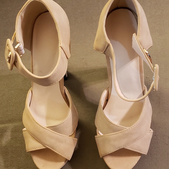 Platform shoes - Picture 2 of 4